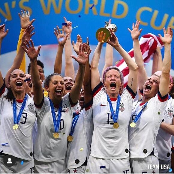 NIKE TEAM USA SOCCER Womens Small Red Jersey Shirt - Picture 8 of 9